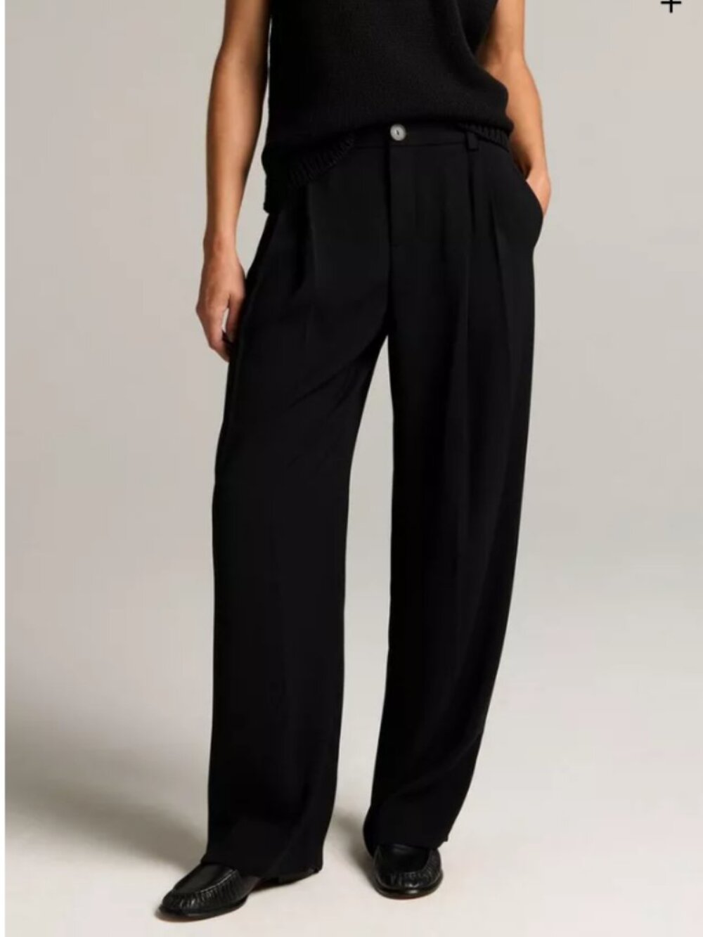 Vince Drop Waist Pleated Wide Leg Crepe Trousers Black NWT 4